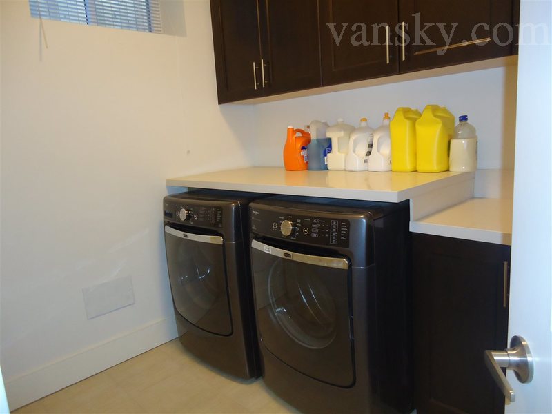 190611180223_Laundry room.jpg